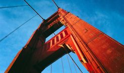 当外卖 App 不再给你「按钮」:DoorDash 的「Ask DoorDash」,凭什么让你靠「说话 + 拍照」下单?