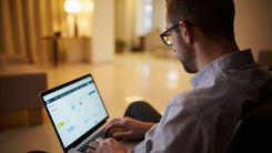 Airbnb 房东费率又涨 拆短租运营副驾