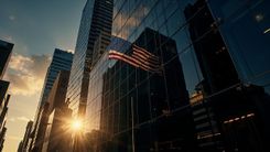 当 70 岁的 Jamie Dimon 用「两个联席总裁 + 一位 32 年女副手出走」的二选一,改写美国最大银行的「接任剧本」:CNBC 6/25 这篇《JPMorgan names Doug Petno and Troy Rohrbaugh co-presidents as longtime exec Marianne Lake exits》,为什么不是「一则人事公告」,而是把「摩根大通 4.4 万亿美元资产」「华尔街 18 年最长 CEO 任期」「Dimon 接班人名单 2026 年 6 月 25 日这一天才被正式画上句号」「Lake 32 年 + 6 年 CFO + 5 年消费金融 CEO 的女性天花板」「132 天中期选举 + 沃什时代的美联储 + 特朗普第二任期『去多元化』议程」五件事,第一次压在同一份 8-K 文件上?