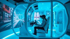 驾校招生崩塌 拆 VR+AI 陪练 SaaS